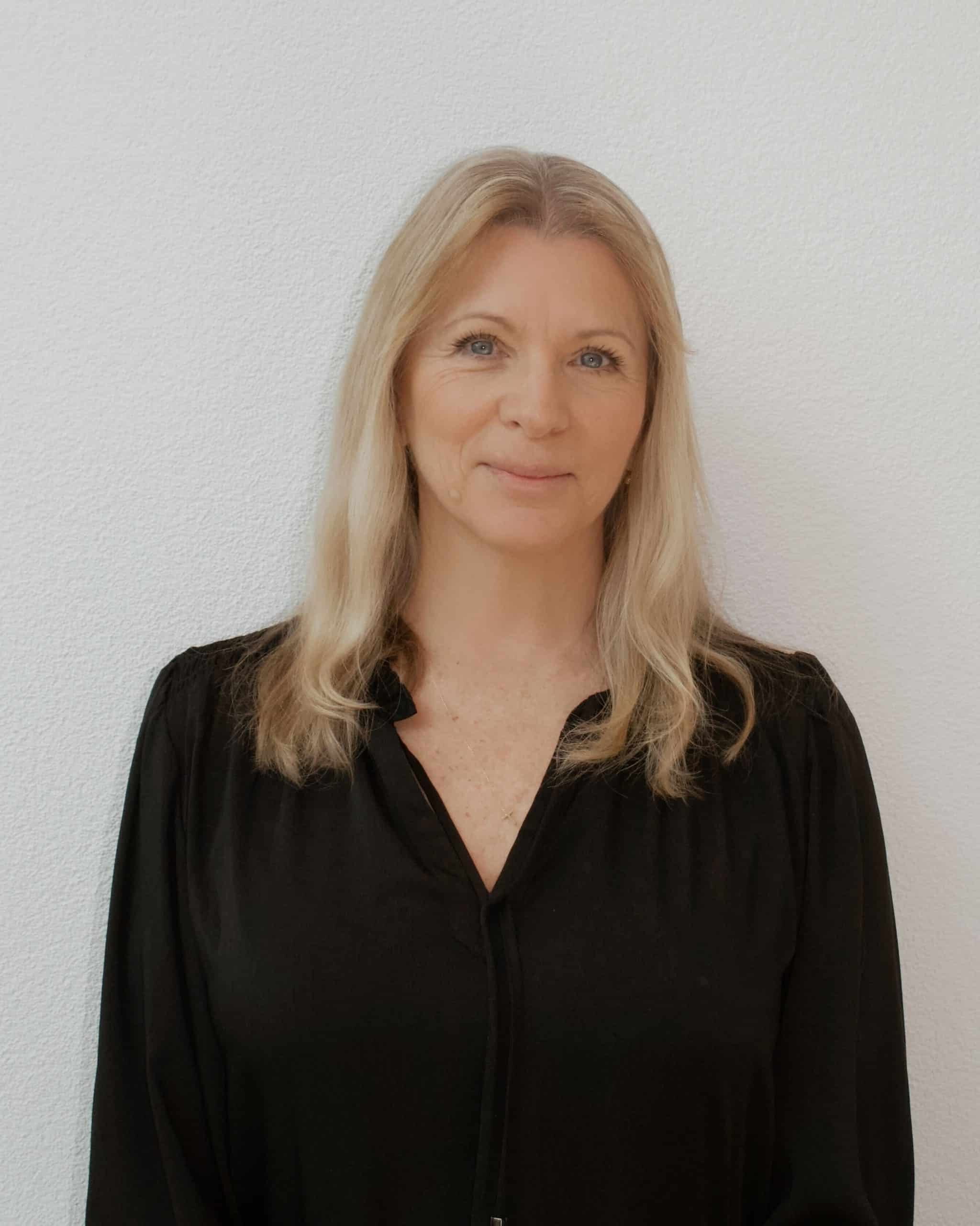 Susan Jane – Intuitive Nature Head Shot